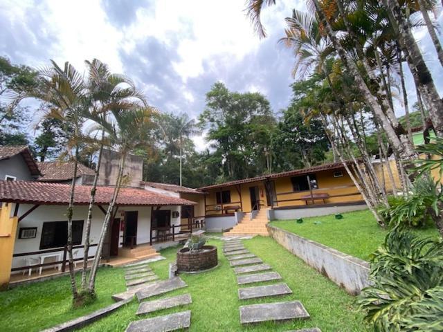 Hotel Fazendinha เปเนโด ภายนอก รูปภาพ
