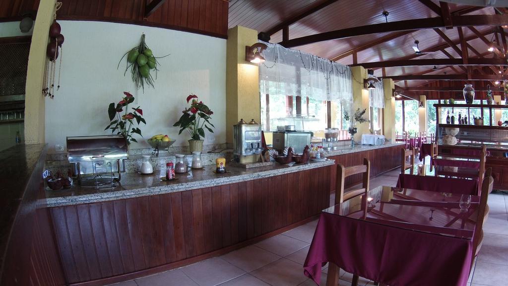 Hotel Fazendinha เปเนโด ภายนอก รูปภาพ